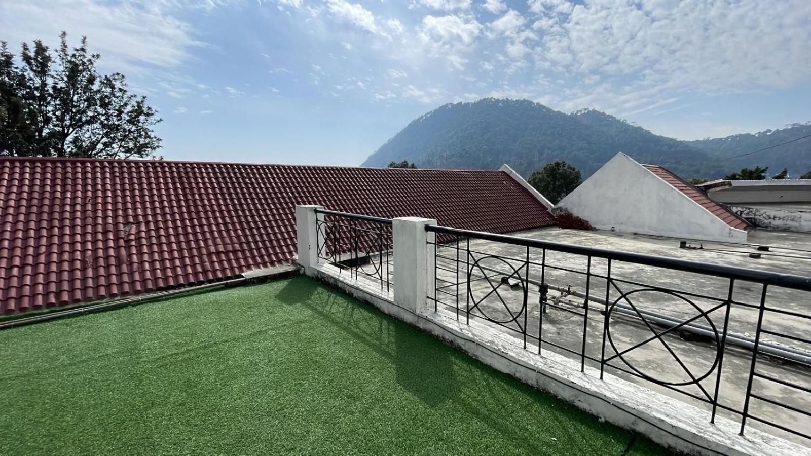 Hotel 8Fold-Pinecrest By Larisa, Bhīm Tāl Exteriér fotografie
