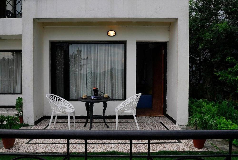Hotel 8Fold-Pinecrest By Larisa, Bhīm Tāl Exteriér fotografie