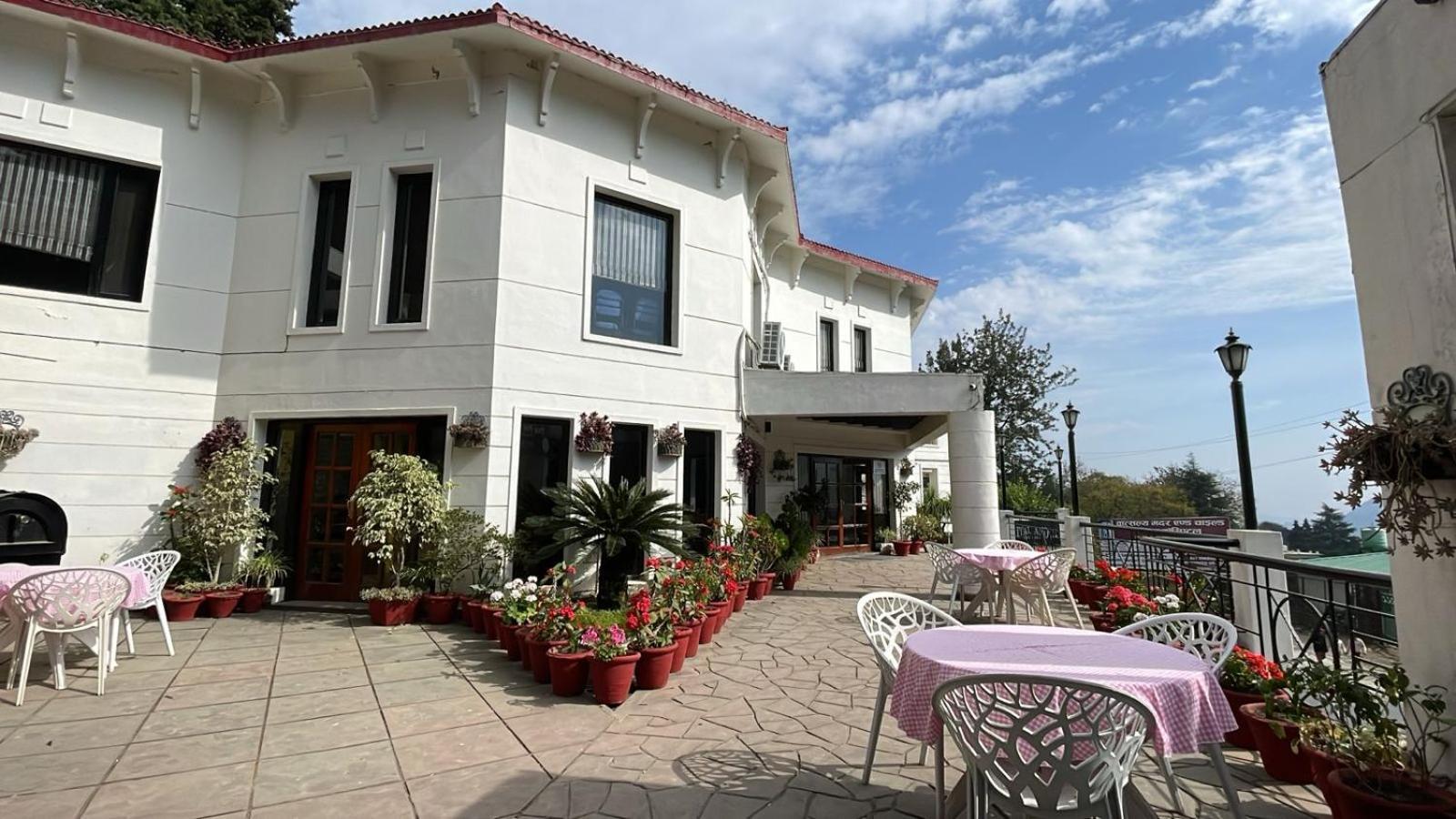 Hotel 8Fold-Pinecrest By Larisa, Bhīm Tāl Exteriér fotografie